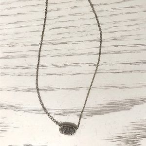Kendra Scott necklace